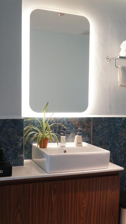 Bros Hotel Ho Chi Minh Zewnętrze zdjęcie